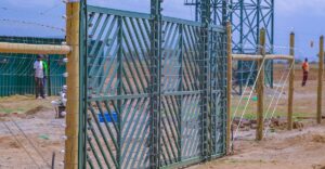Electric fence installer in Kenya
